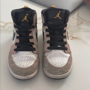 Jordan Kids Sneakers - Black, White, Gold 13.5C